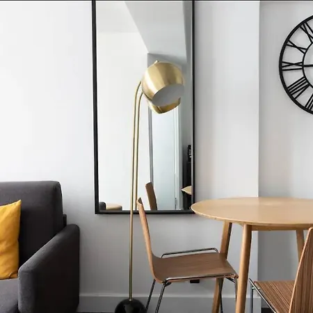 Appartamento Hsh Nazareth-sentier Ii Charmant 1br